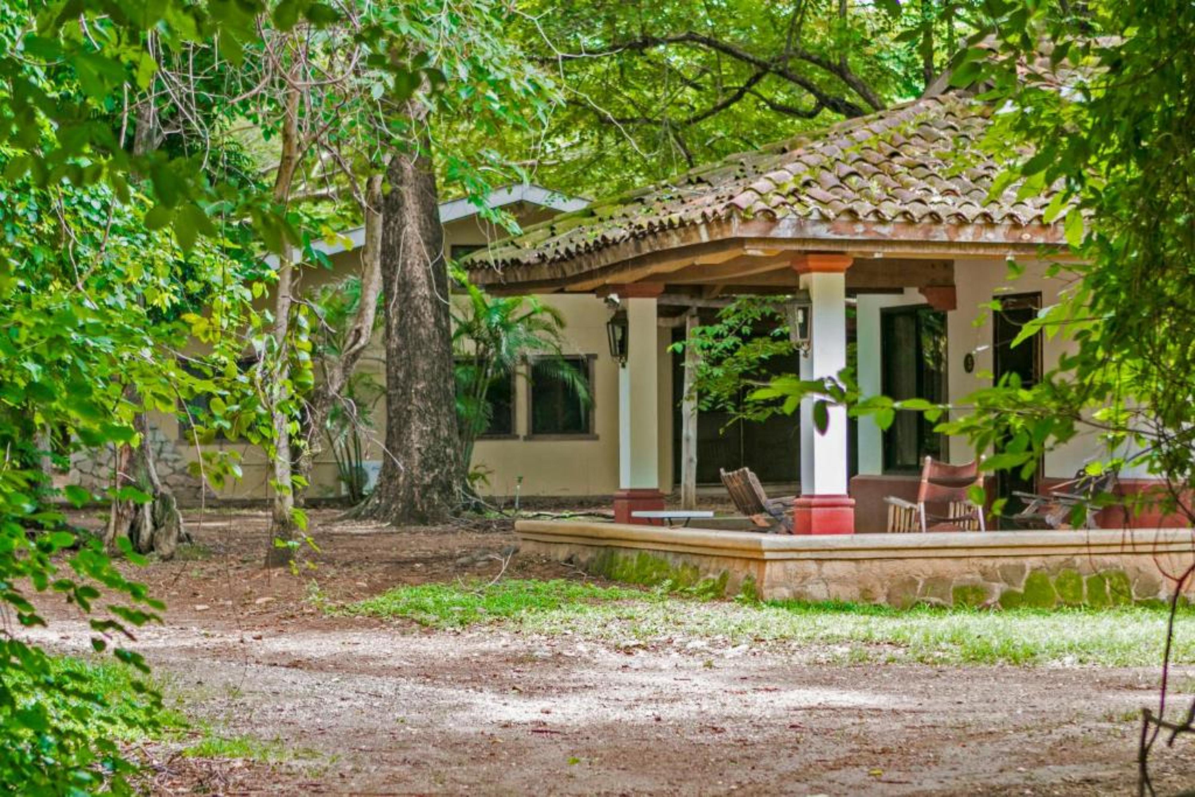 Hacienda La Pacifica Eco-Lodge Cañas Exteriör bild